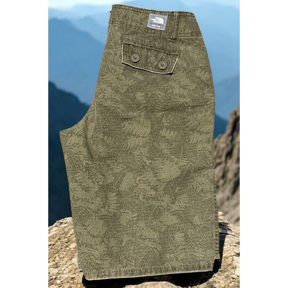 The North Face Shorts Women’s Size 6 A5 Series Cargo Hiking Long Rip Stop - Picture 2 of 3